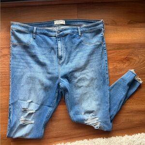 Abercrombie & Fitch Medium Blue Distressed Jeggings